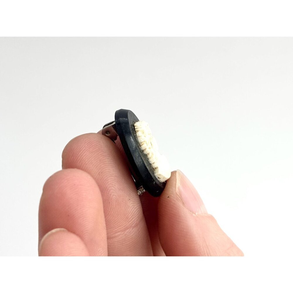 Faux Cameo Victorian Style Profiled Lady Oval Costume Jewelry Brooch | Lapel Pin - Picture 8 of 10